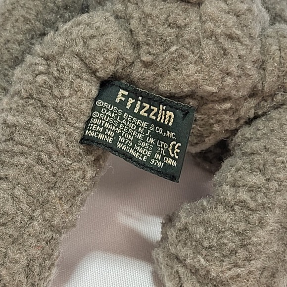 Vintage 9" Russ Teddy Bear Stuffed Plush “Frizzlin” Grey Fleece w. Checkered Bow - Picture 7 of 9